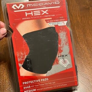 McDavid HEX Black Protective Knee/Elbow Pad - Medium